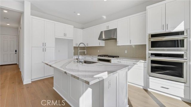 107 Pansy, Irvine, CA 92618