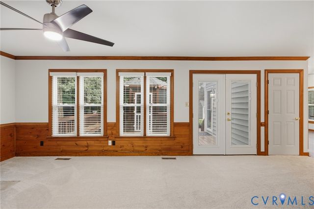 6621 Glebe Point Rd, Chester, VA 23838