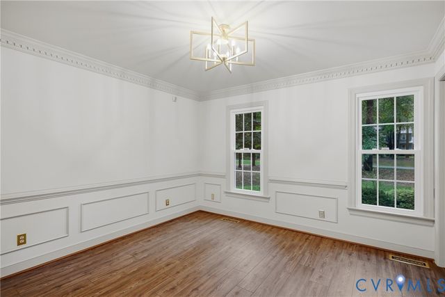 6621 Glebe Point Rd, Chester, VA 23838