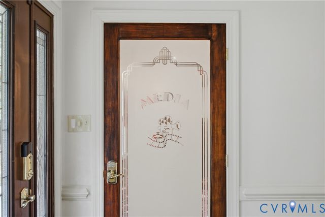 6621 Glebe Point Rd, Chester, VA 23838