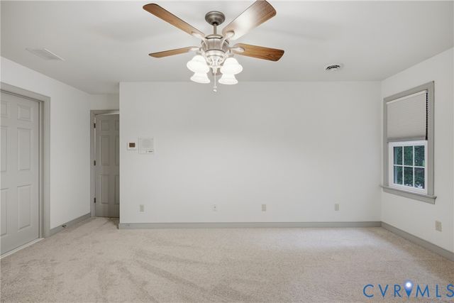 6621 Glebe Point Rd, Chester, VA 23838