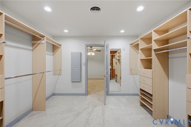6621 Glebe Point Rd, Chester, VA 23838