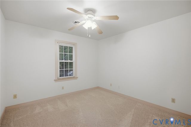 6621 Glebe Point Rd, Chester, VA 23838