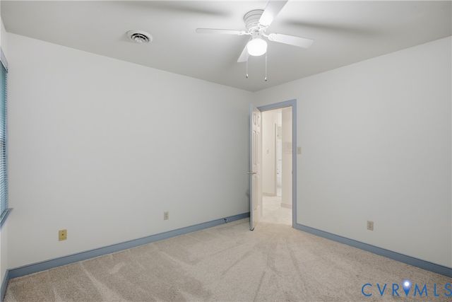 6621 Glebe Point Rd, Chester, VA 23838