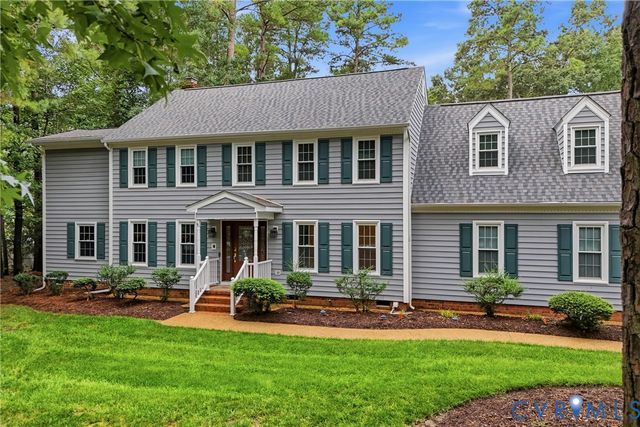 6621 Glebe Point Rd, Chester, VA 23838