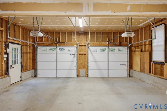 6621 Glebe Point Rd, Chester, VA 23838