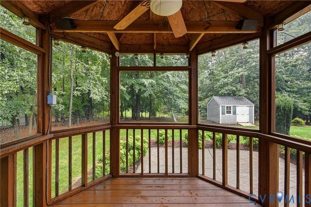 6621 Glebe Point Rd, Chester, VA 23838
