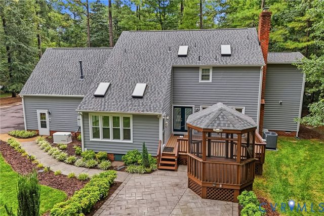 6621 Glebe Point Rd, Chester, VA 23838