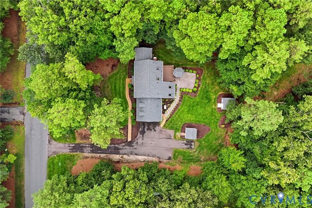 6621 Glebe Point Rd, Chester, VA 23838