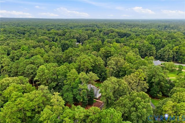 6621 Glebe Point Rd, Chester, VA 23838