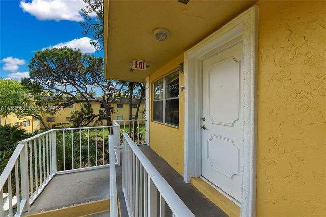 5150 NE 6th Ave 117, Oakland Park, FL 33334