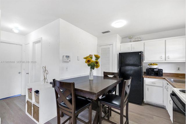 5150 NE 6th Ave 117, Oakland Park, FL 33334