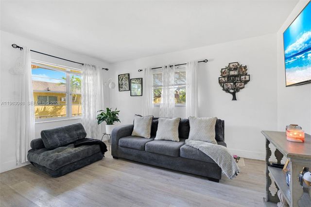 5150 NE 6th Ave 117, Oakland Park, FL 33334