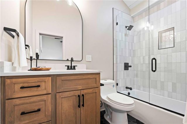 2019 W 81 st Terrace, Leawood, KS 66206