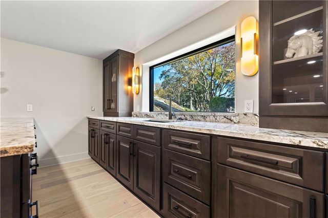 2019 W 81 st Terrace, Leawood, KS 66206
