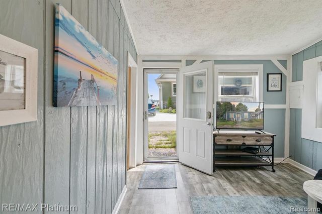 11181 W Ferndale Drive, Manitou Beach, MI 49253