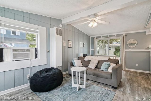 11181 W Ferndale Drive, Manitou Beach, MI 49253