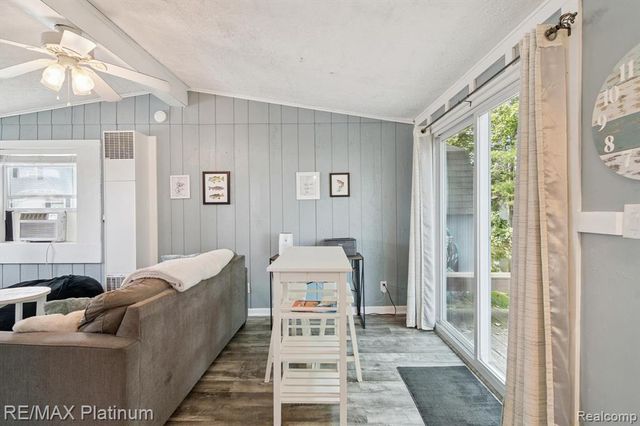 11181 W Ferndale Drive, Manitou Beach, MI 49253