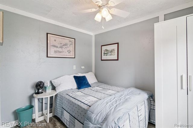 11181 W Ferndale Drive, Manitou Beach, MI 49253