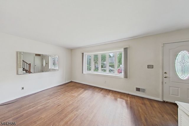 747 Brookside Rd, Rahway City, NJ 07065