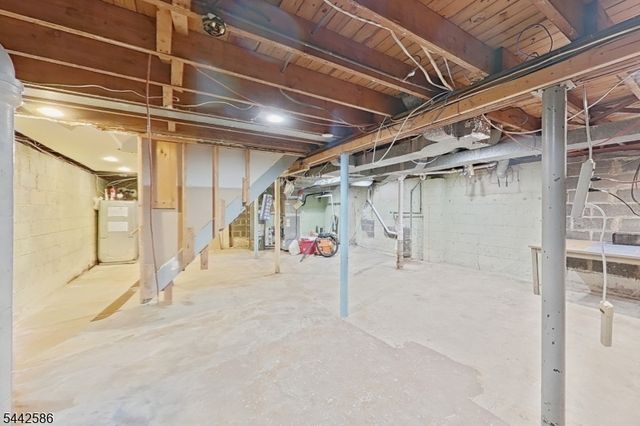 747 Brookside Rd, Rahway City, NJ 07065