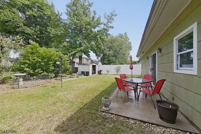 747 Brookside Rd, Rahway City, NJ 07065