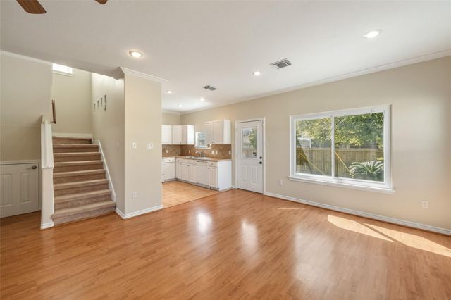 3802 Barracuda Lane, La Porte, TX 77571