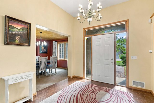 1659 Lakeland Circle, Centerville, MN 55038