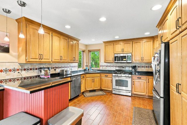 1659 Lakeland Circle, Centerville, MN 55038