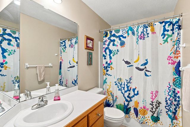 1659 Lakeland Circle, Centerville, MN 55038