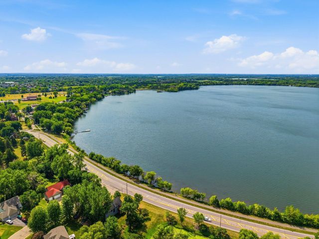 1659 Lakeland Circle, Centerville, MN 55038