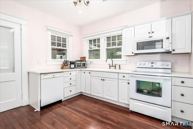 7 Treadwell Avenue, New Milford, CT 06776