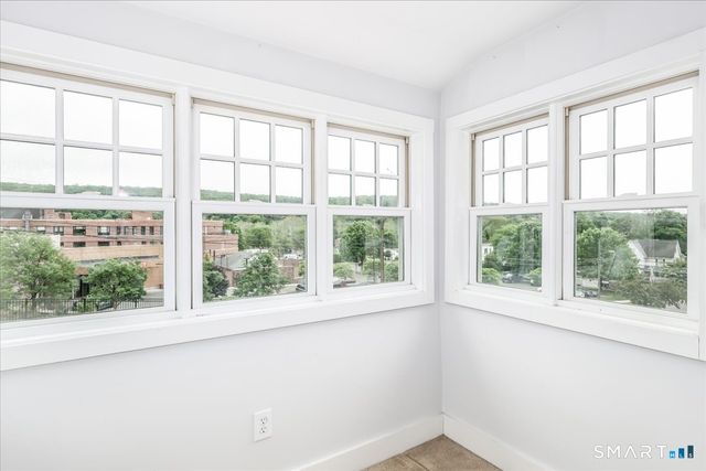 7 Treadwell Avenue, New Milford, CT 06776