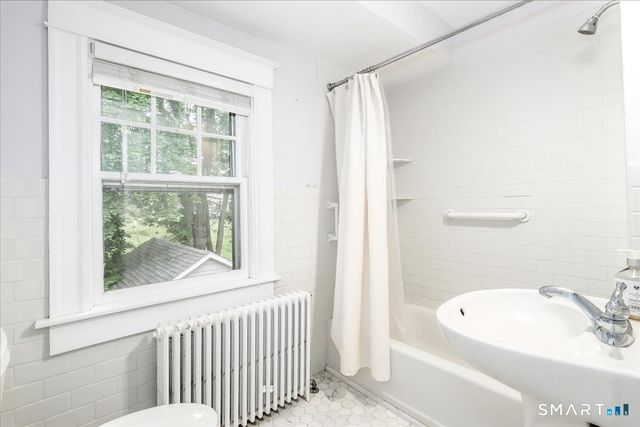 7 Treadwell Avenue, New Milford, CT 06776