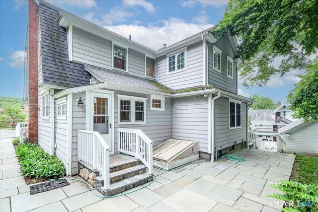 7 Treadwell Avenue, New Milford, CT 06776