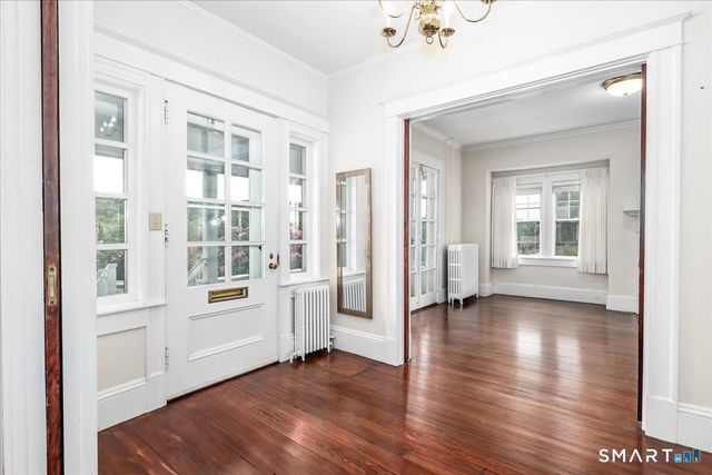 7 Treadwell Avenue, New Milford, CT 06776
