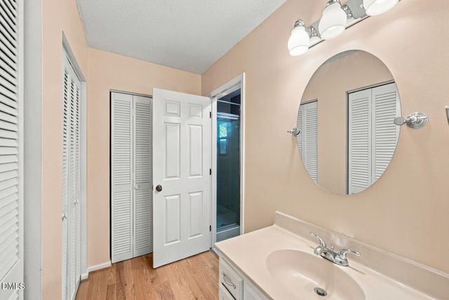 5609 Groomsbridge Court, Raleigh, NC 27612