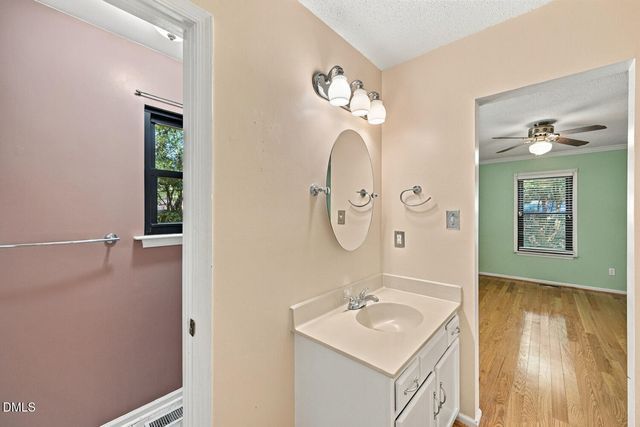 5609 Groomsbridge Court, Raleigh, NC 27612