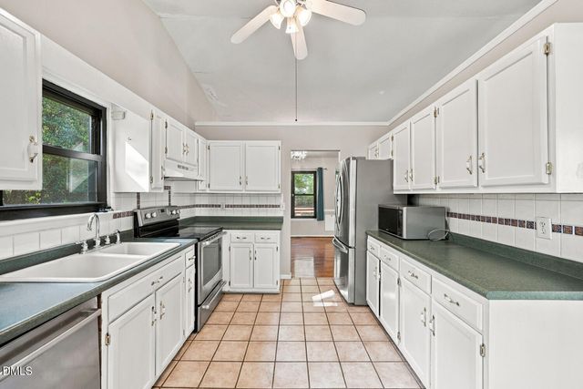 5609 Groomsbridge Court, Raleigh, NC 27612