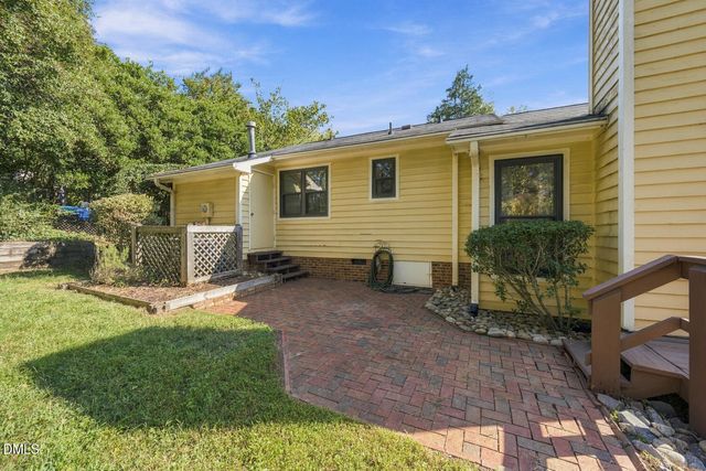 5609 Groomsbridge Court, Raleigh, NC 27612