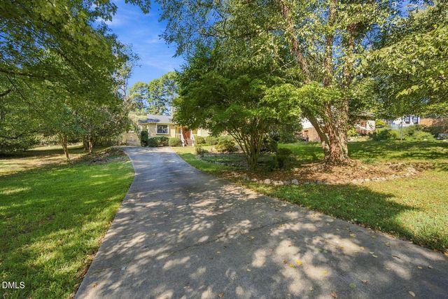 5609 Groomsbridge Court, Raleigh, NC 27612