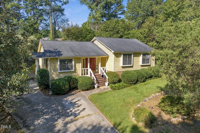 5609 Groomsbridge Court, Raleigh, NC 27612