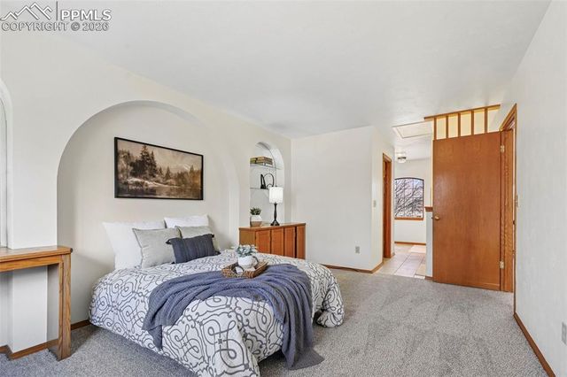 2030 Heatherdale Drive, Colorado Springs, CO 80915