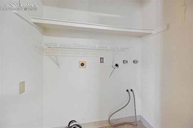 2030 Heatherdale Drive, Colorado Springs, CO 80915