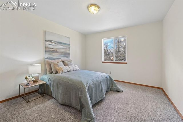 2030 Heatherdale Drive, Colorado Springs, CO 80915