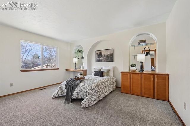 2030 Heatherdale Drive, Colorado Springs, CO 80915