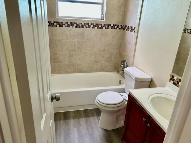 11450 NW 35th Place, Sunrise, FL 33323