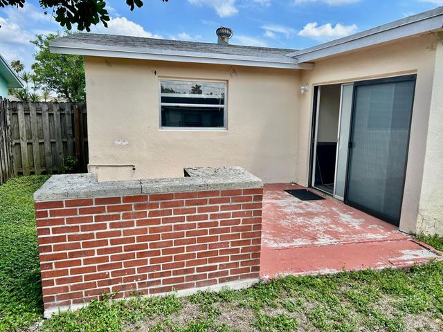 11450 NW 35th Place, Sunrise, FL 33323