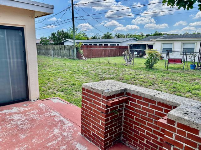 11450 NW 35th Place, Sunrise, FL 33323