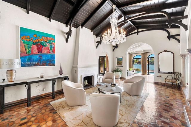 527 E Dilido Drive, Miami Beach, FL 33139
